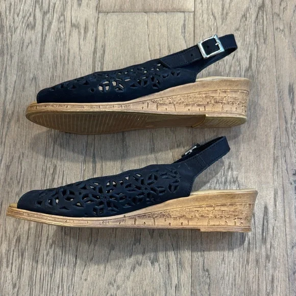 Spring Step Cutwork Wedge Black Peep Toe Slingback Italy Made Sandal Size 9 - Picture 5 of 7